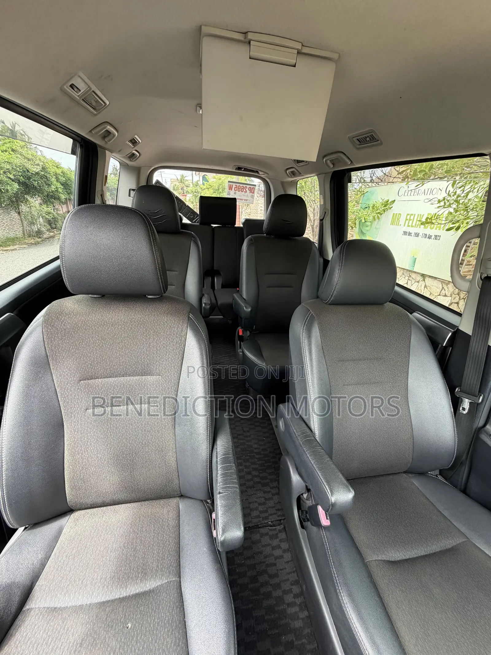 Toyota Voxy 2013 Black