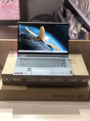 New Laptop Lenovo 4GB AMD Ryzen 3 SSD 256GB