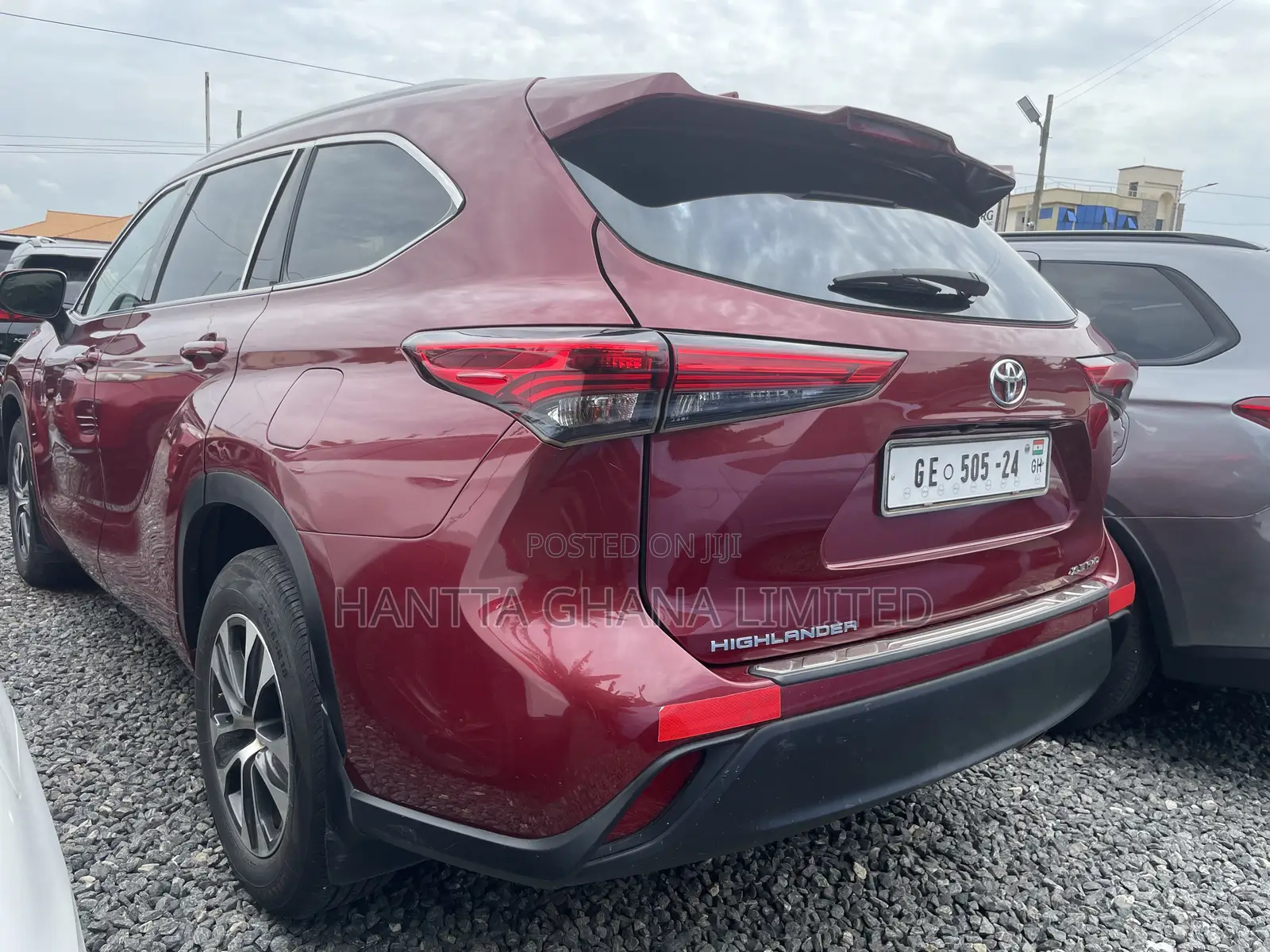 Toyota Highlander XLE 2021 Red