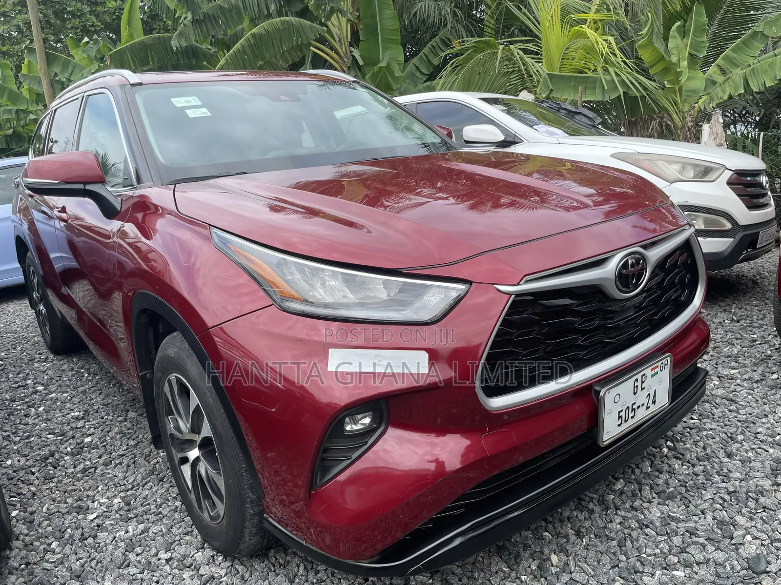 Toyota Highlander XLE 2021 Red