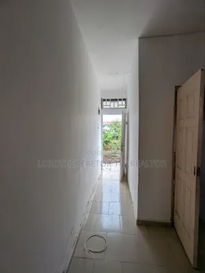 1bdrm Apartment in Ofankor for rent