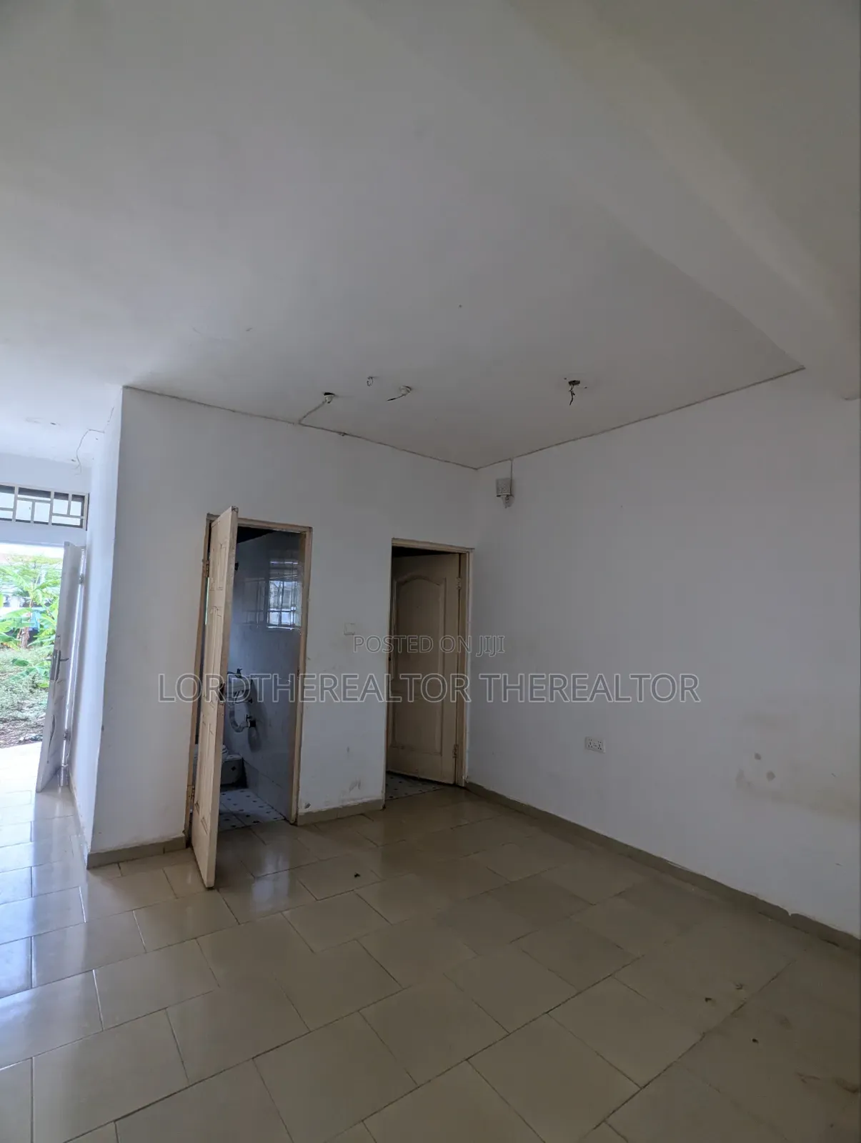 1bdrm Apartment in Ofankor for rent