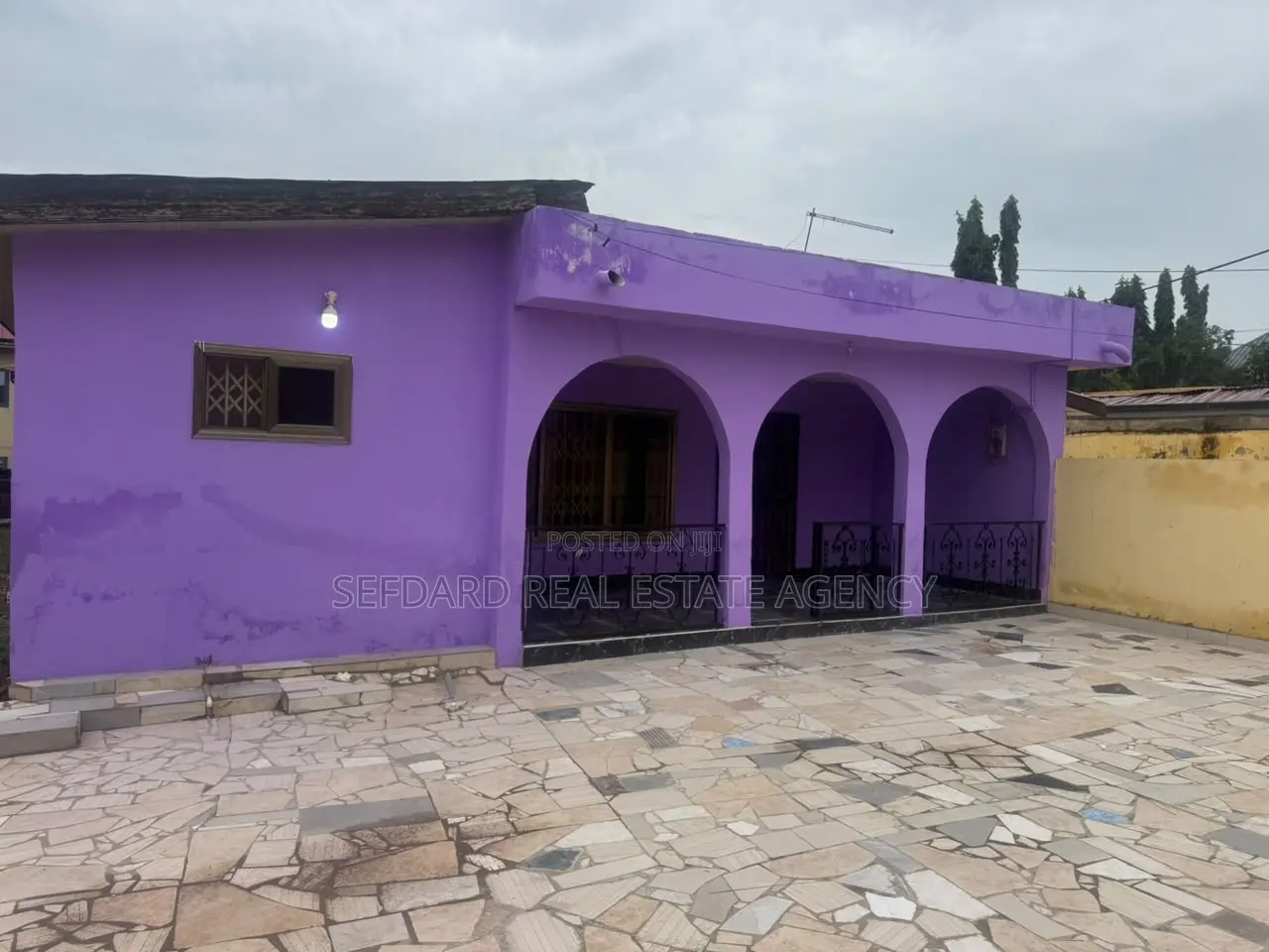 2bdrm House in Sefdard Properties, Achimota for rent