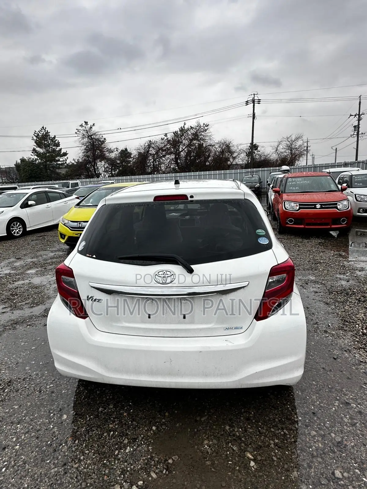 Toyota Vitz 1.3 FWD 5dr 2015 White