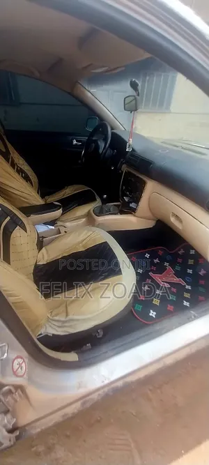 Volkswagen Passat 1.8 2002 Silver