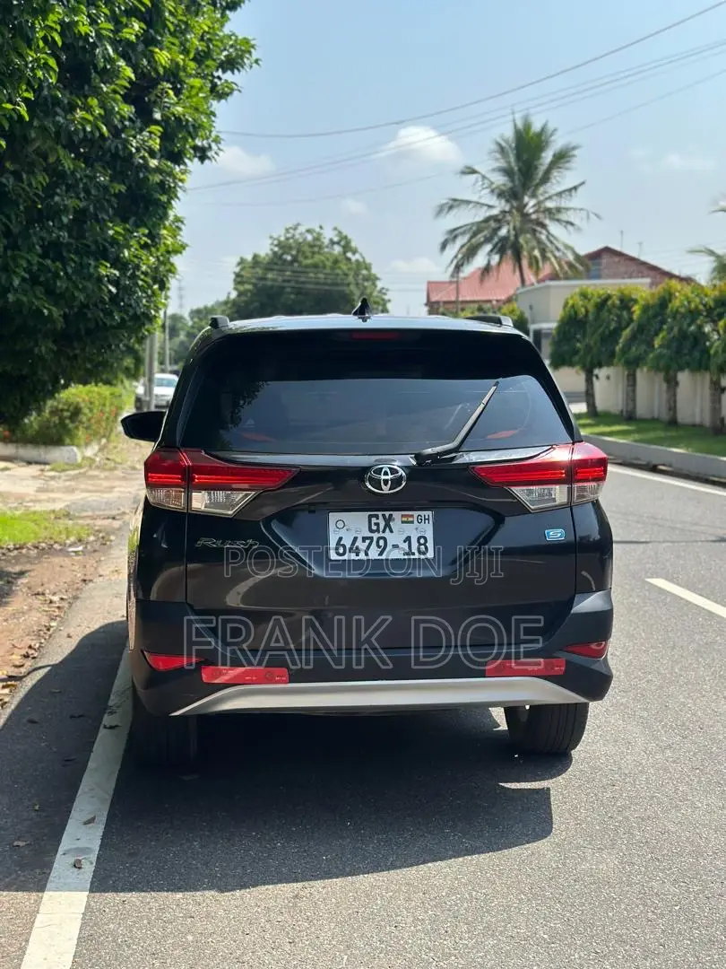 Toyota Rush 1.5 AWD 2018 Black