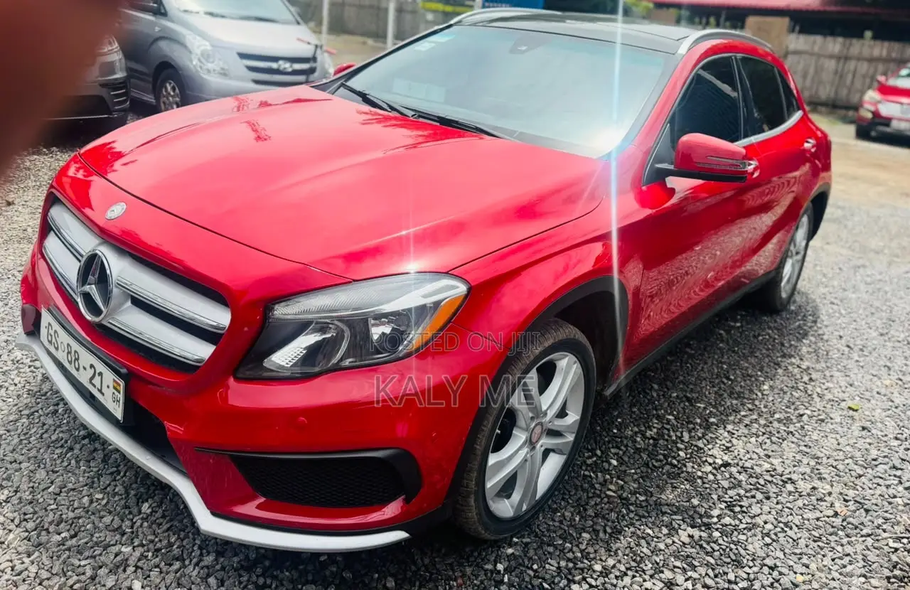 Mercedes-Benz GLA-Class 2016 Red