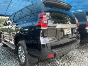 Toyota Land Cruiser Prado 2.8 2020 Black