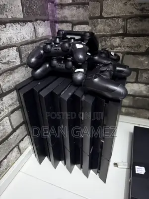 New Ps4 With All Accessories and Any Game of Your Choice