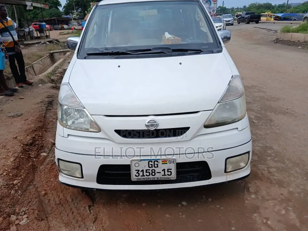 Nissan Serena 2005 White