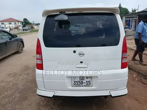 Nissan Serena 2005 White