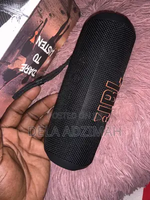 JBL Flip 6 Bluetooth Speaker