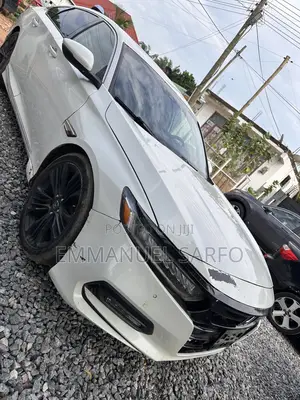 Honda Accord Touring 2.0T 2020 White