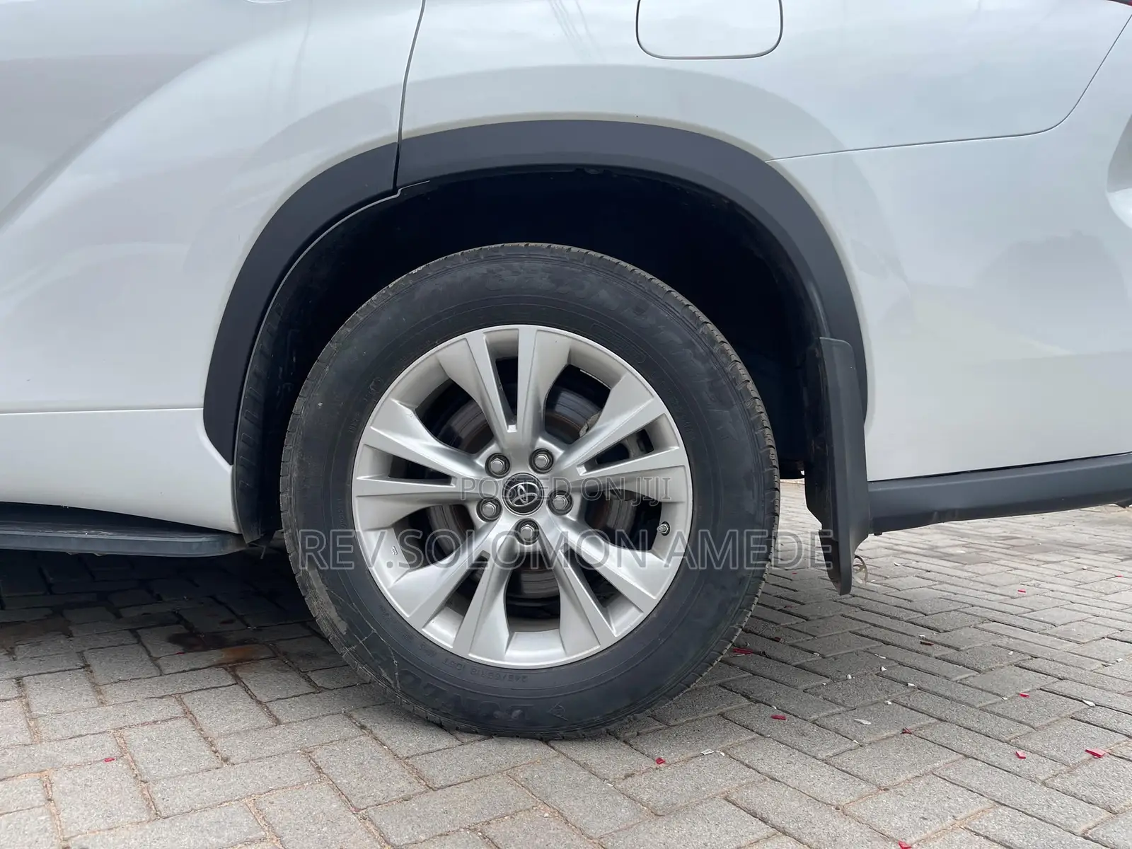Toyota Highlander Hybrid 2021 White