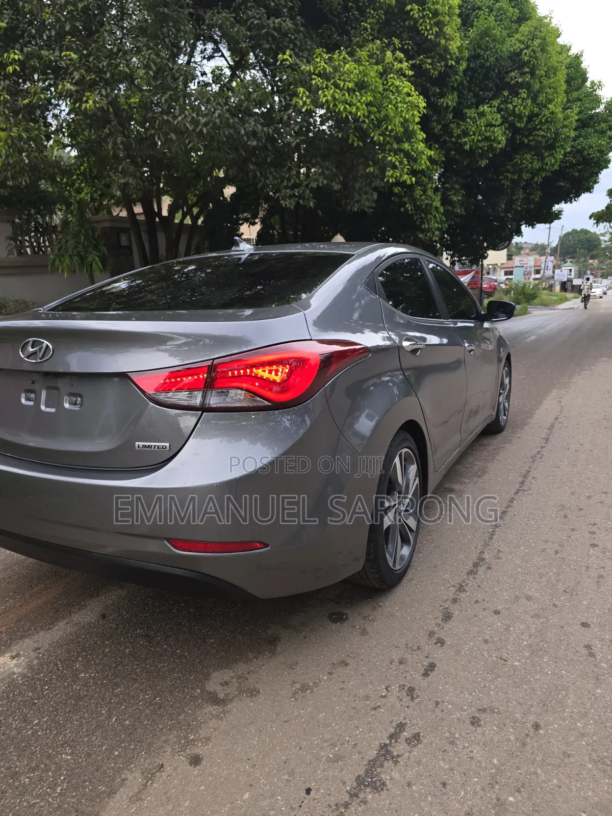 Hyundai Elantra Limited 4dr Sedan (1.8L 4cyl 6A) 2015 Gray