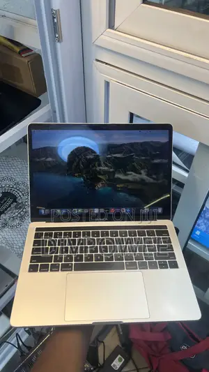 Laptop Apple MacBook Pro 2016 8GB Intel Core i5 SSD 256GB
