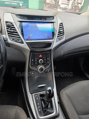 Hyundai Elantra 2015 Silver