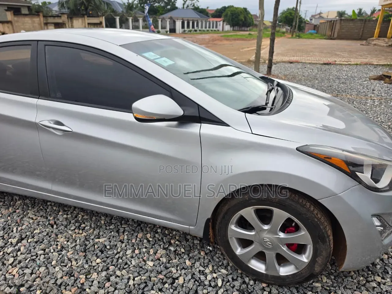 Hyundai Elantra 2015 Silver