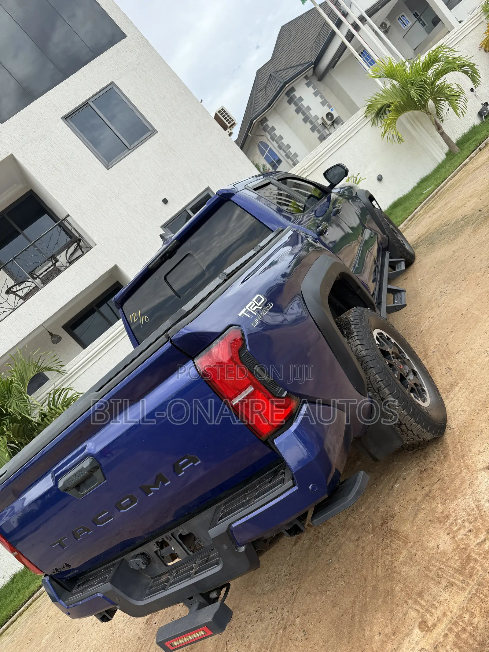 Toyota Tacoma 2024 Blue