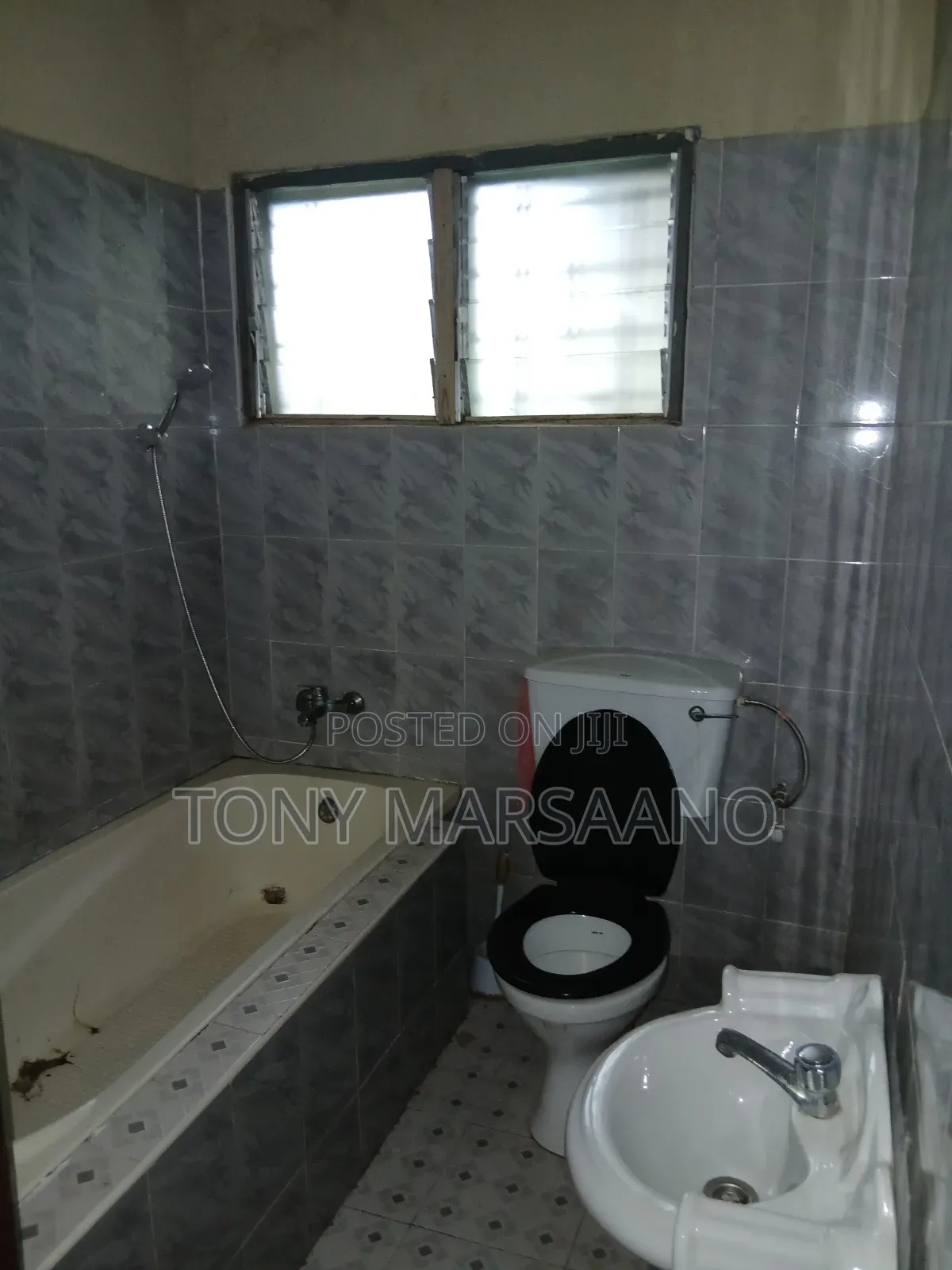 2bdrm Apartment in Haatso, Asore Junction for rent