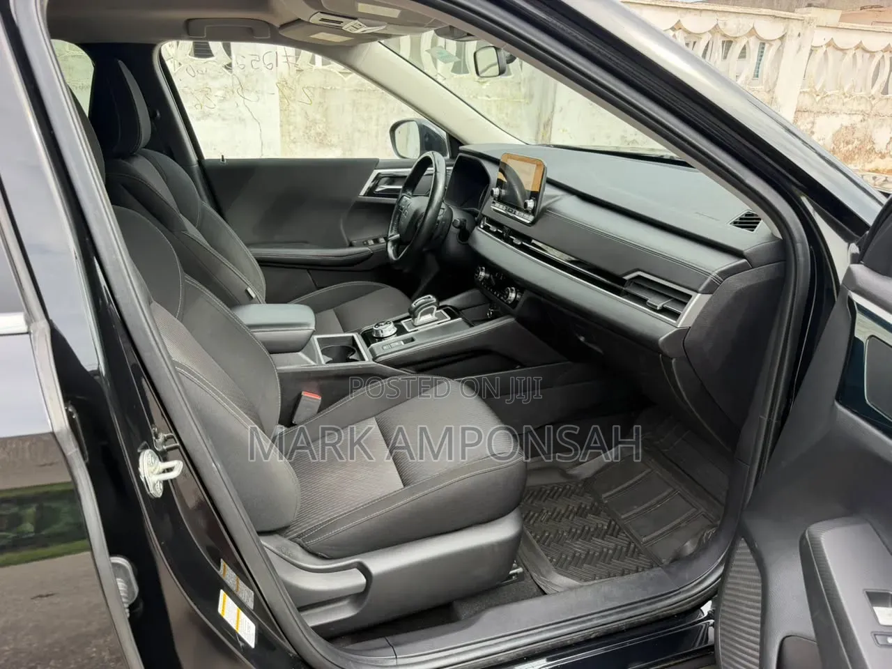 Mitsubishi Outlander SEL Launch Edition 2022 Black