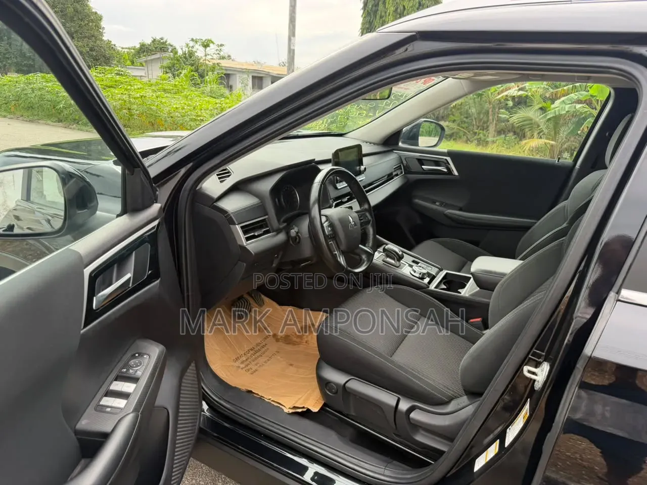 Mitsubishi Outlander SEL Launch Edition 2022 Black