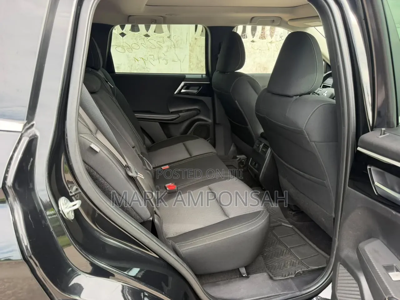 Mitsubishi Outlander SEL Launch Edition 2022 Black