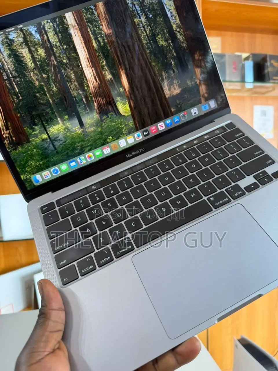 Laptop Apple MacBook Pro 2020 16GB Intel Core i5 SSD 512GB