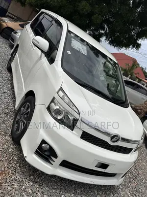 Toyota Voxy 2012 White