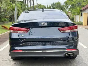 Kia K5 2.0 MPI 2015 Black