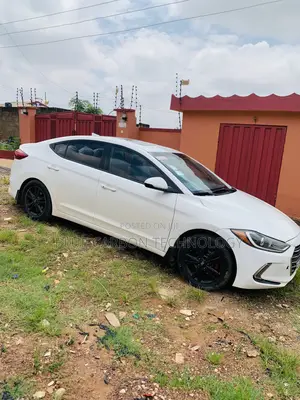 Hyundai Elantra 2018 White