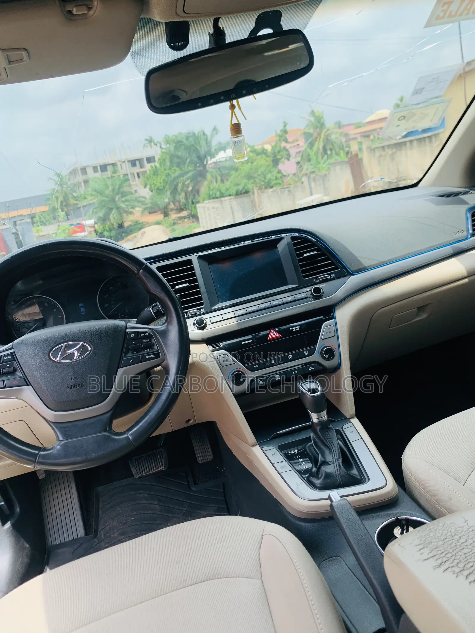 Hyundai Elantra 2018 White