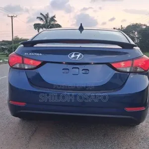 Hyundai Elantra 2016 Blue