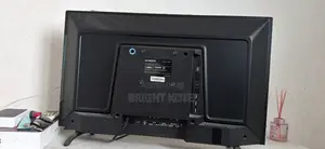 32” Led Skyworth Tv