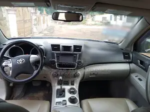 Toyota Highlander 3.5L 4WD 2013 Blue