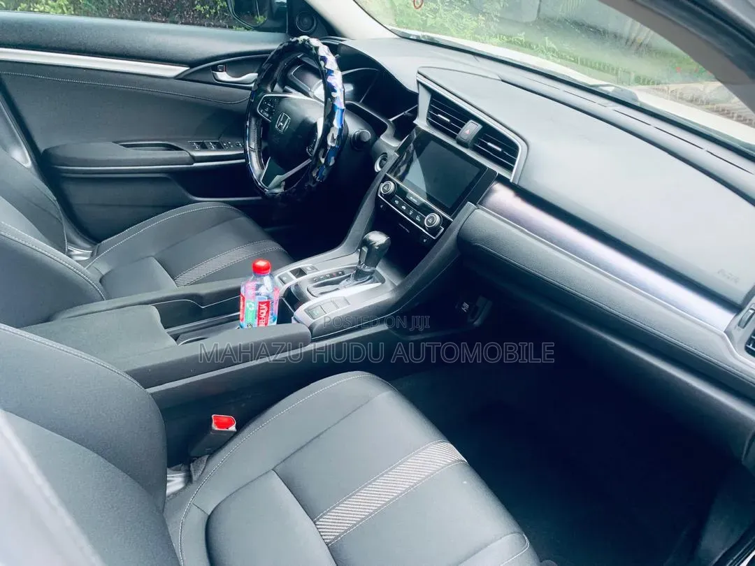 Honda Civic EX-L Sedan 2018 White