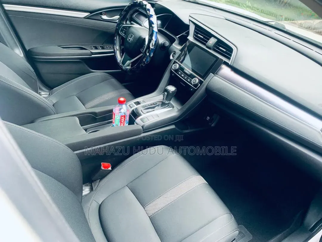 Honda Civic EX-L Sedan 2018 White