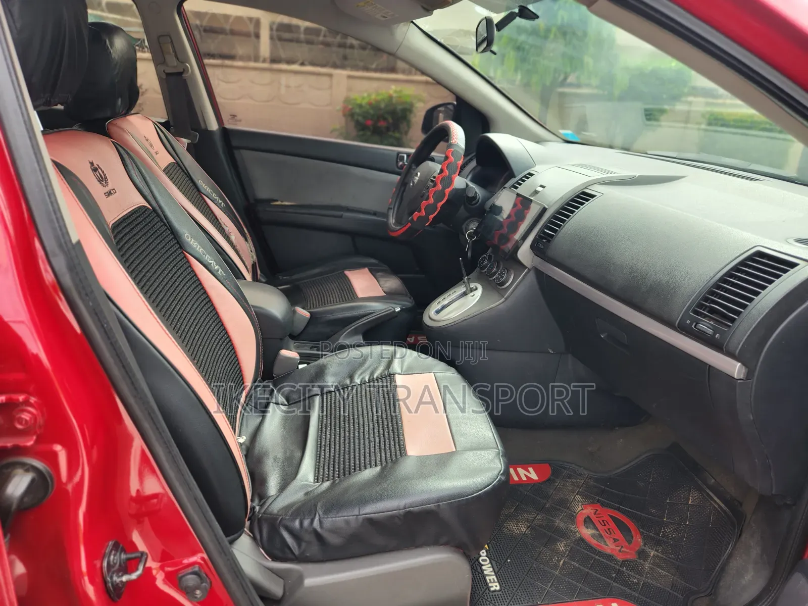 Nissan Sentra 2.0 2011 Red