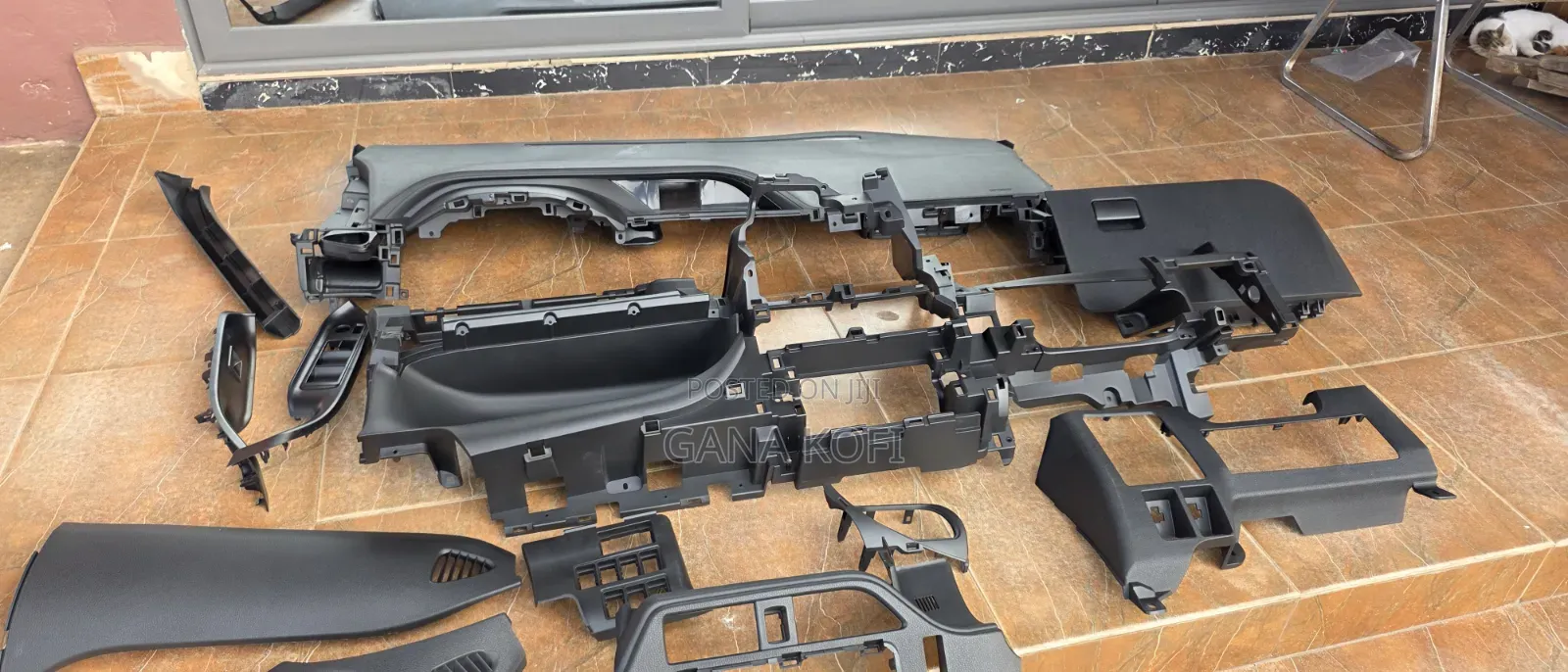 Toyota Voxy Noah Dash Board 2014 to 2020