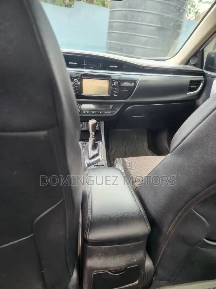 Toyota Corolla 2014 Silver