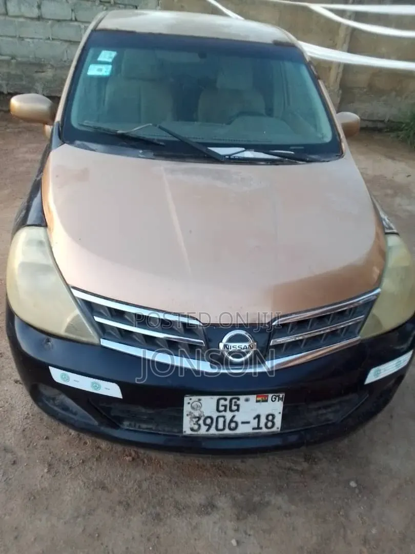 Nissan Tiida 2008 Gold