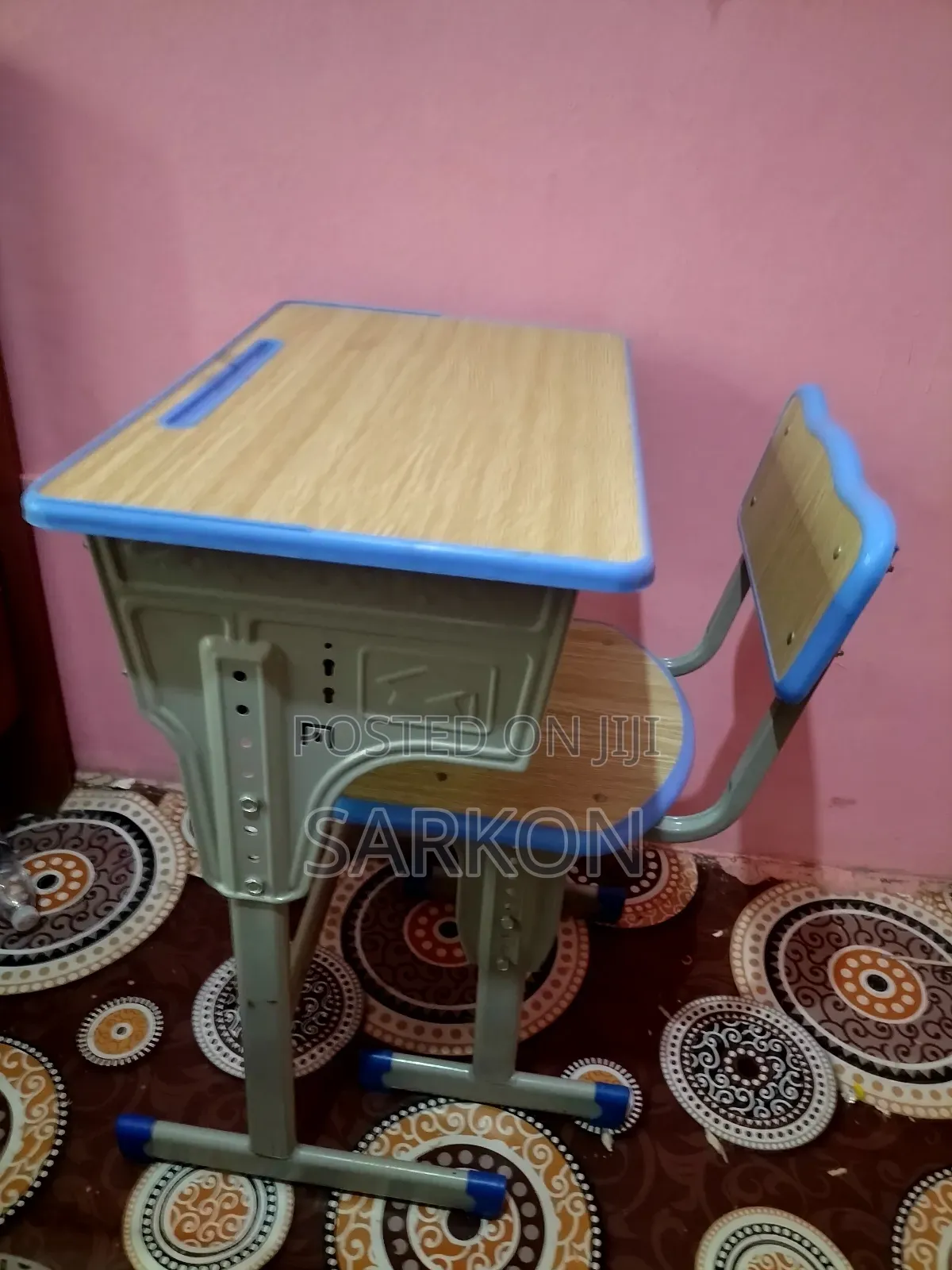 Students Desk for Sale