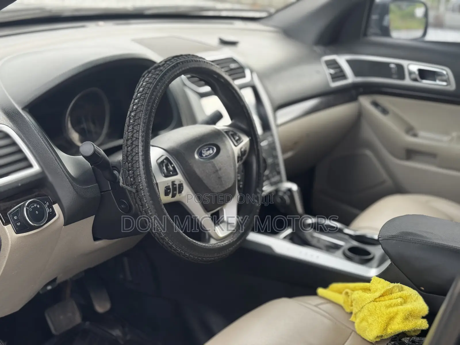 Ford Explorer XLT 4dr 4x4 (2.3L 4cyl 6A) 2017 Black