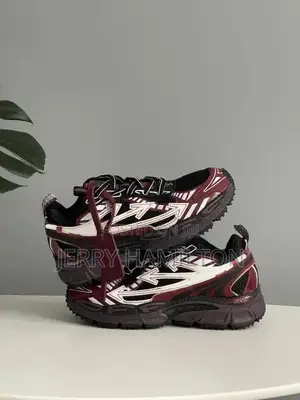 Off White Be Right Back
