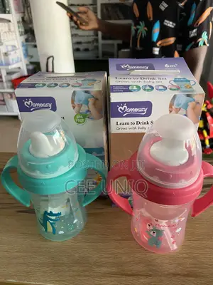 Momeasy Learn to Drink Cup