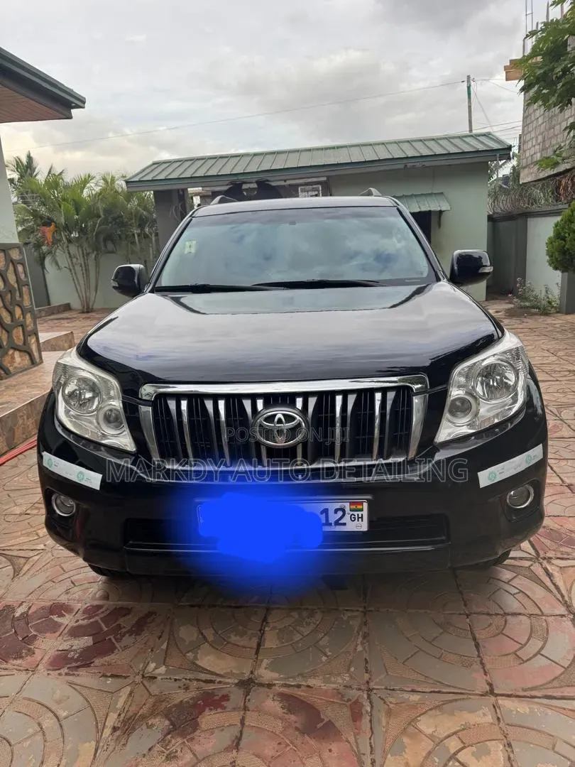 Toyota Land Cruiser Prado 2012 Black