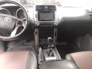Toyota Land Cruiser Prado 2012 Black