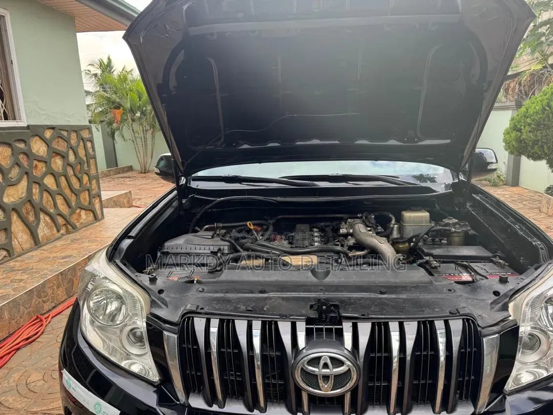 Toyota Land Cruiser Prado 2012 Black
