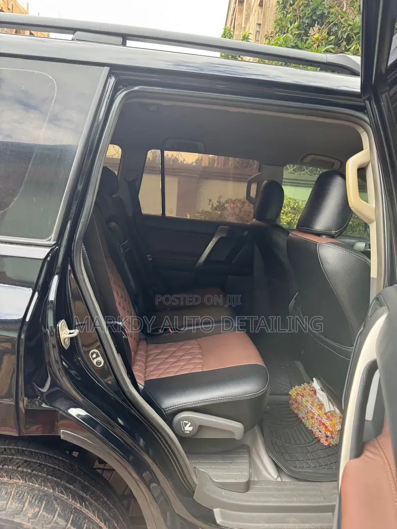 Toyota Land Cruiser Prado 2012 Black