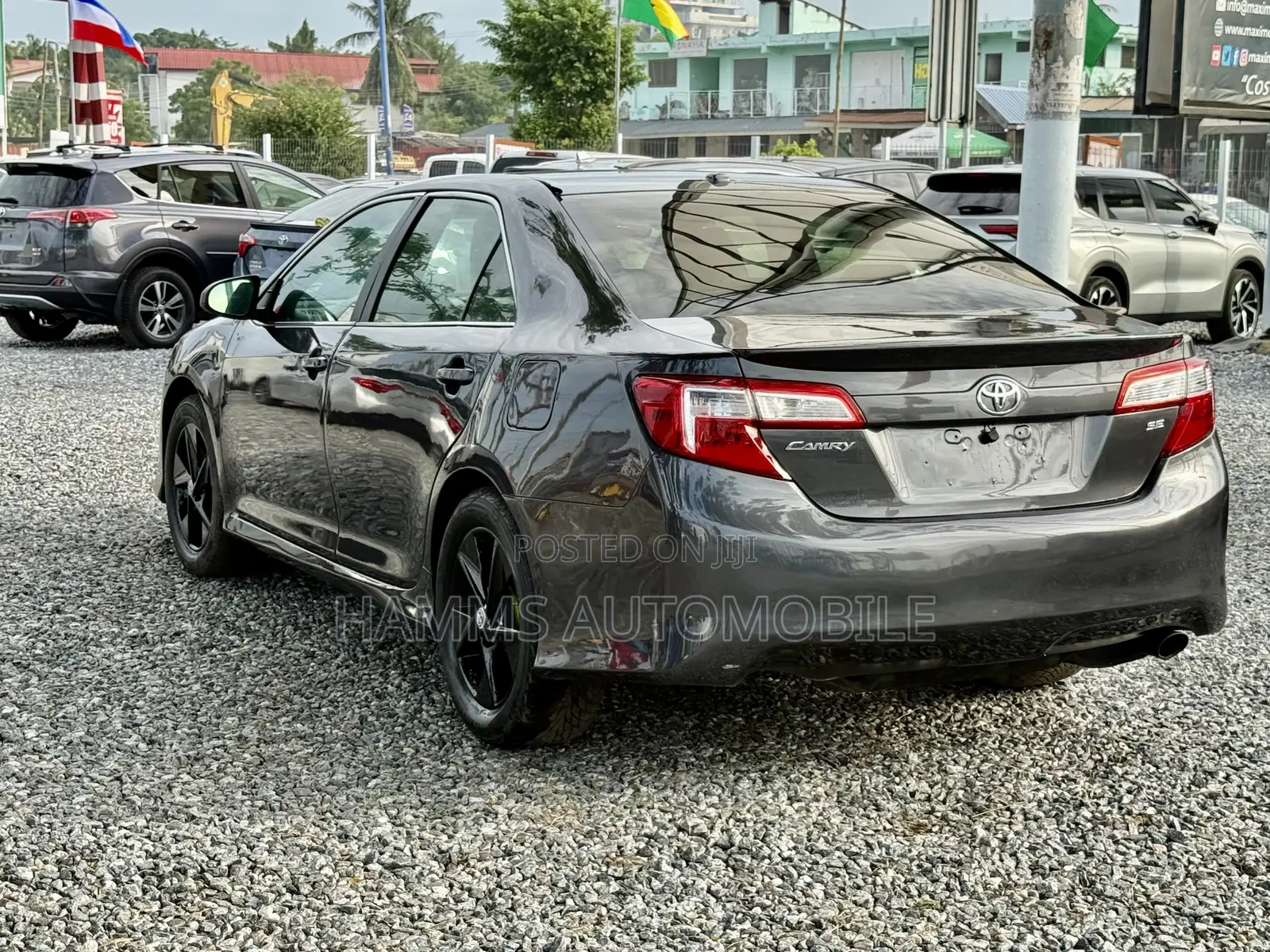 Toyota Camry SE 4dr Sedan (2.5L 4cyl 6A) 2012 Gray